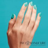 OPI-GelColor-Vernis-Semi-Permanent-I_m-Yacht-Leaving-Hand