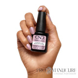 CND Shellac Lavender Lace avec manucure lavande pastel nacrée